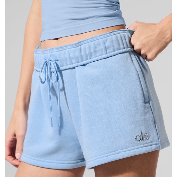 Alo Yoga Accolade Short NWT Seashell Blue XXS Limited  Edition - Picture 2 of 10